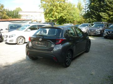 Toyota Yaris - 4