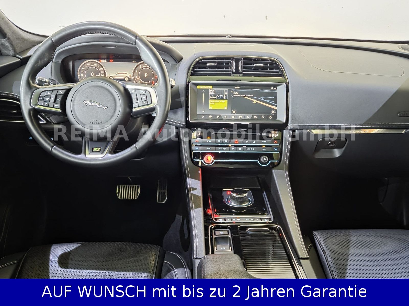 Fahrzeugabbildung Jaguar F-PACE R-Sport AWD, Pano, Meridian,