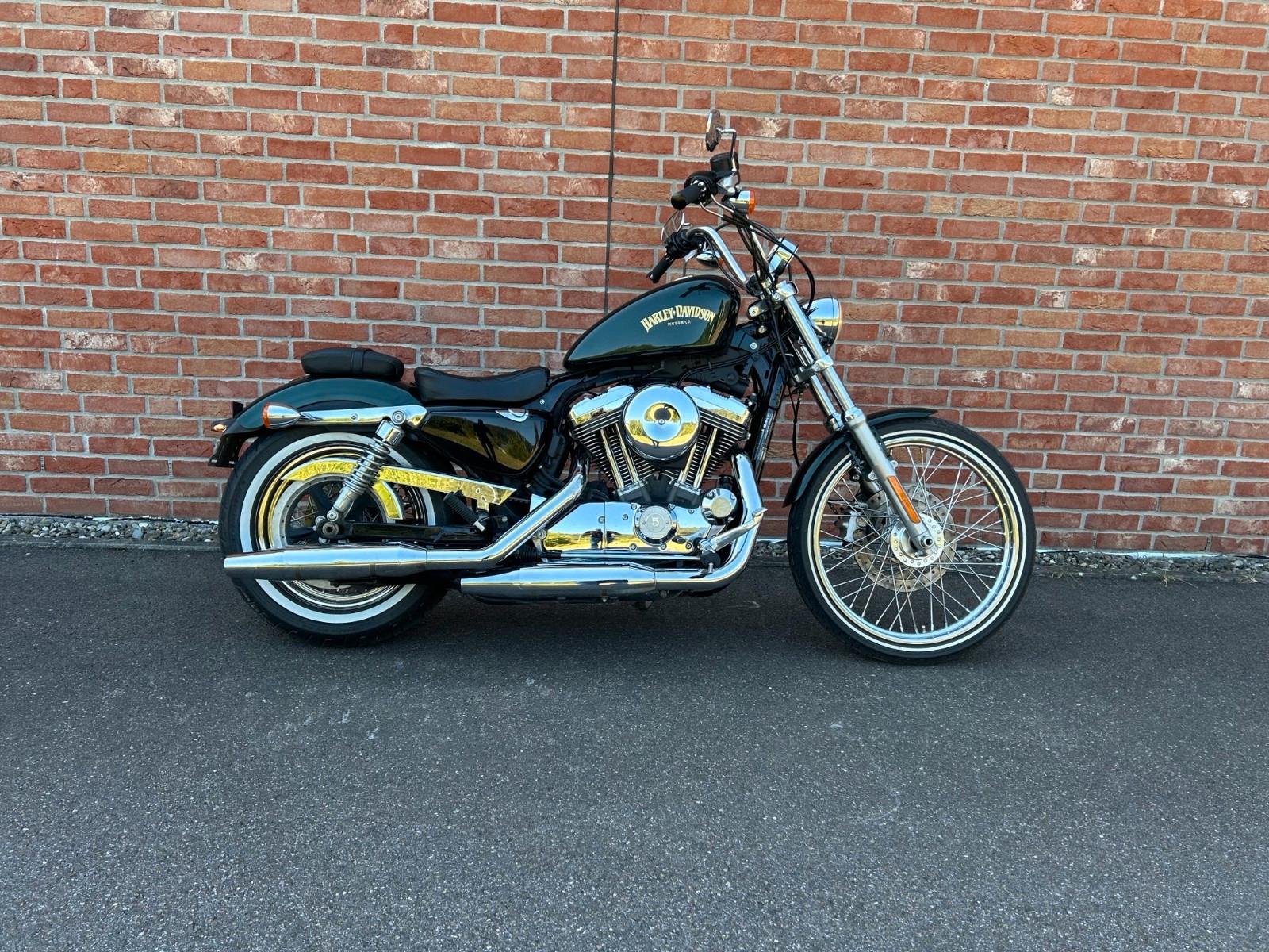 Harley-Davidson Sportster XL1200V Seventy Two
