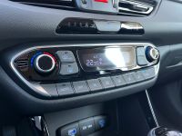 Hyundai i30 Kombi 1.6 T-GDI DCT Edition LED KAM 5JGAR bei Autohaus Landmann & Maier OHG
