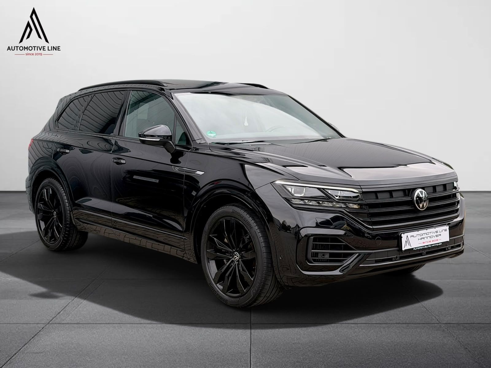 Volkswagen TOUAREG 3.0 TSI R-LINE PANO AHK LUFT 360° MATRIX