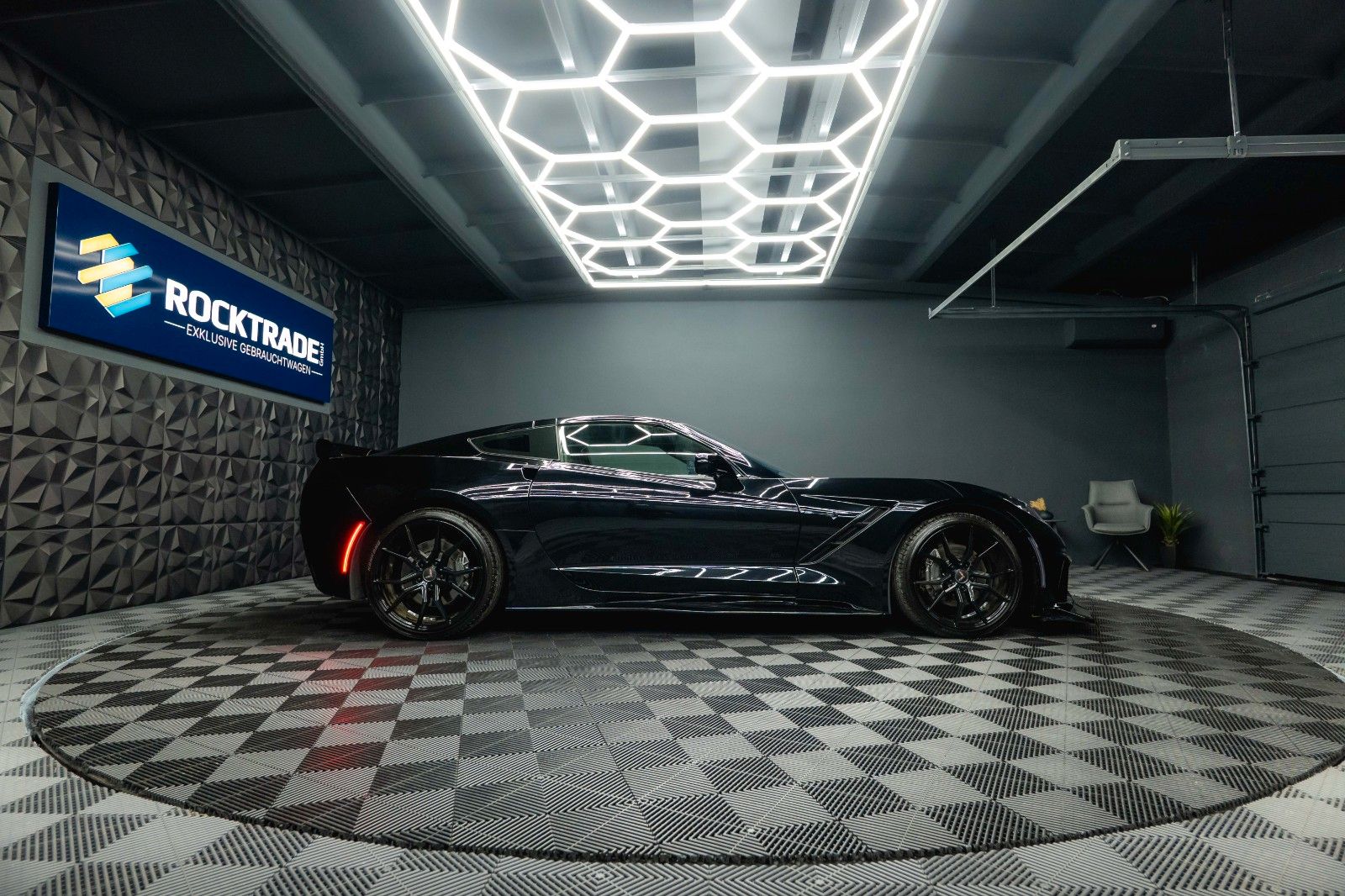 Fahrzeugabbildung Corvette C7 6.2 V8 Stingray 3LT Z06-Design Targa Perform.