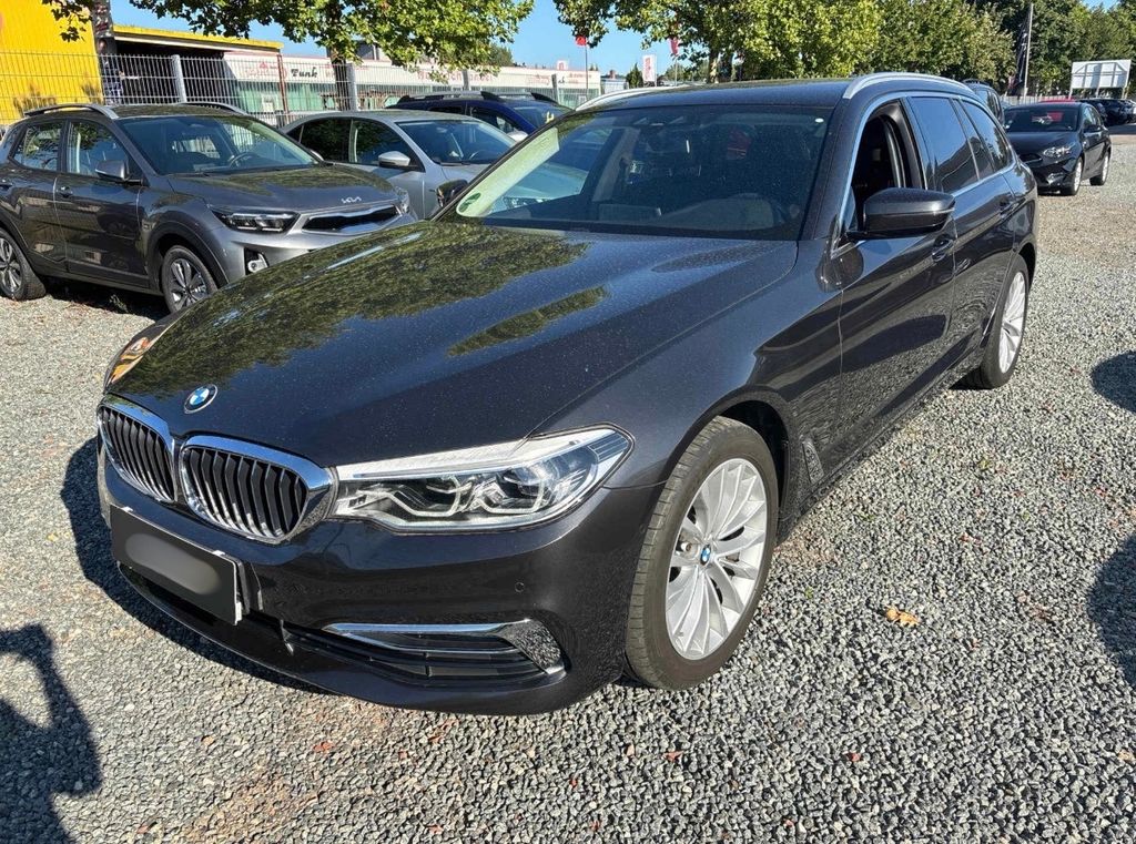 Image of BMW 520