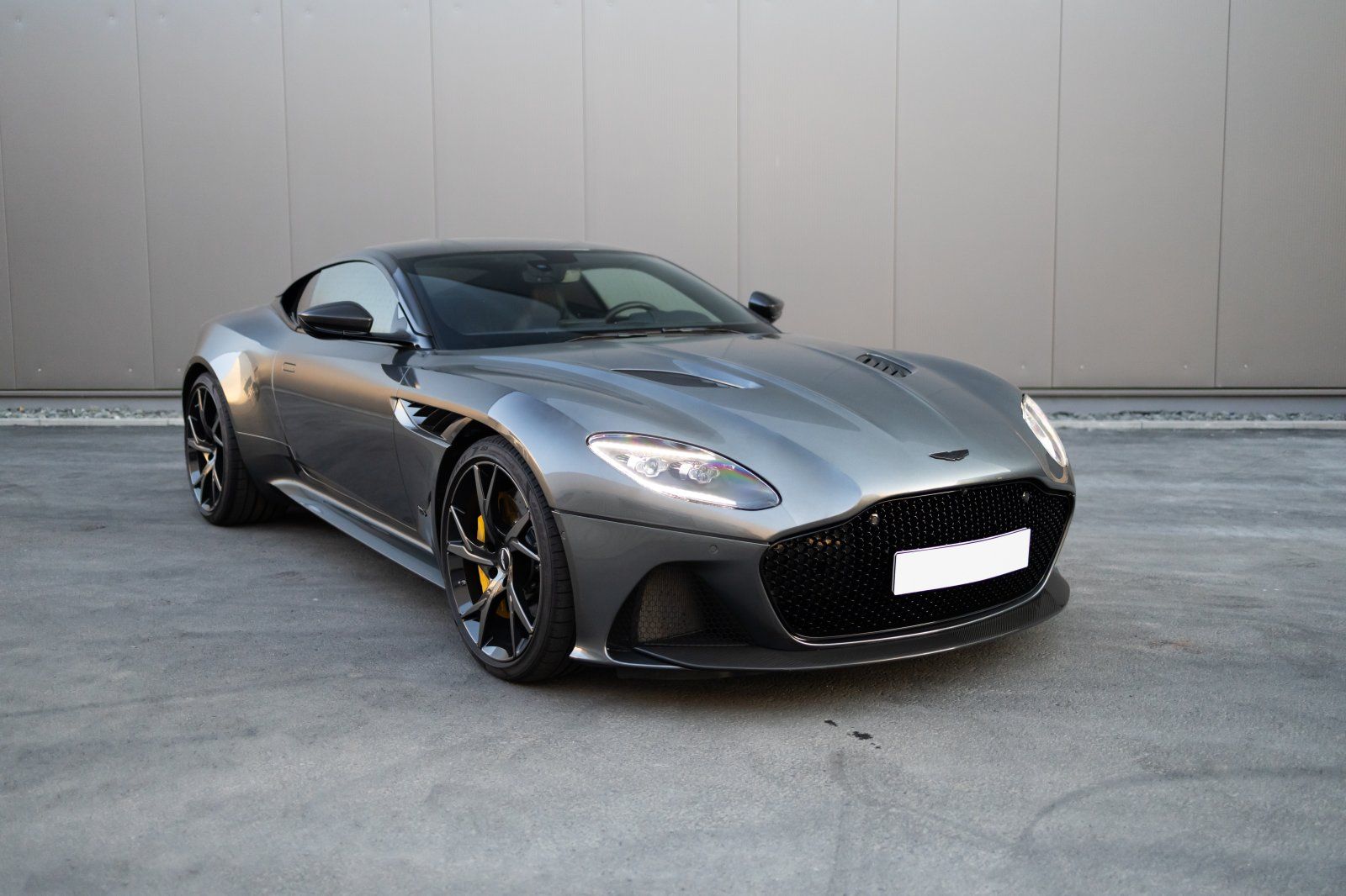 Aston Martin DBS (5.2 V12 FULL CARBON/1.Hand/Deutsches Fzg.)