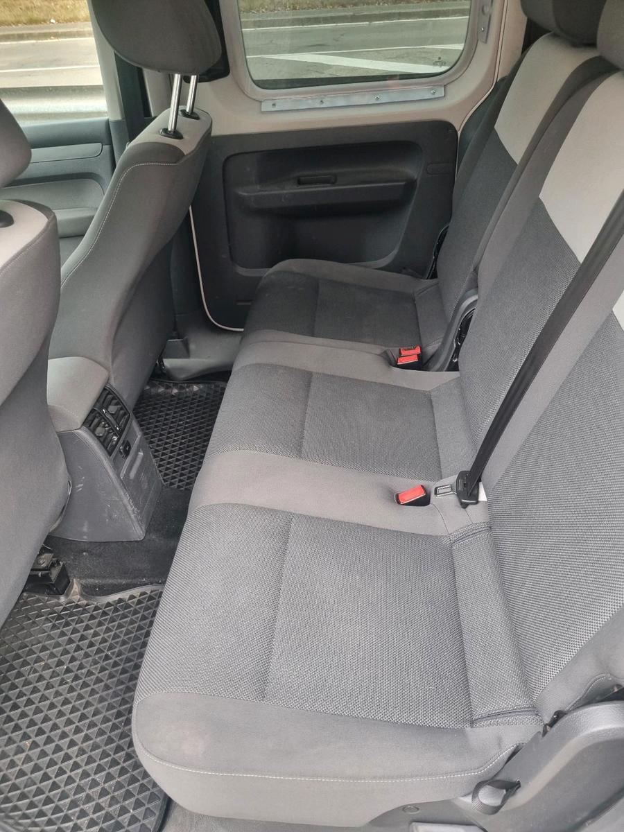 Volkswagen Caddy 2011 — photo 7