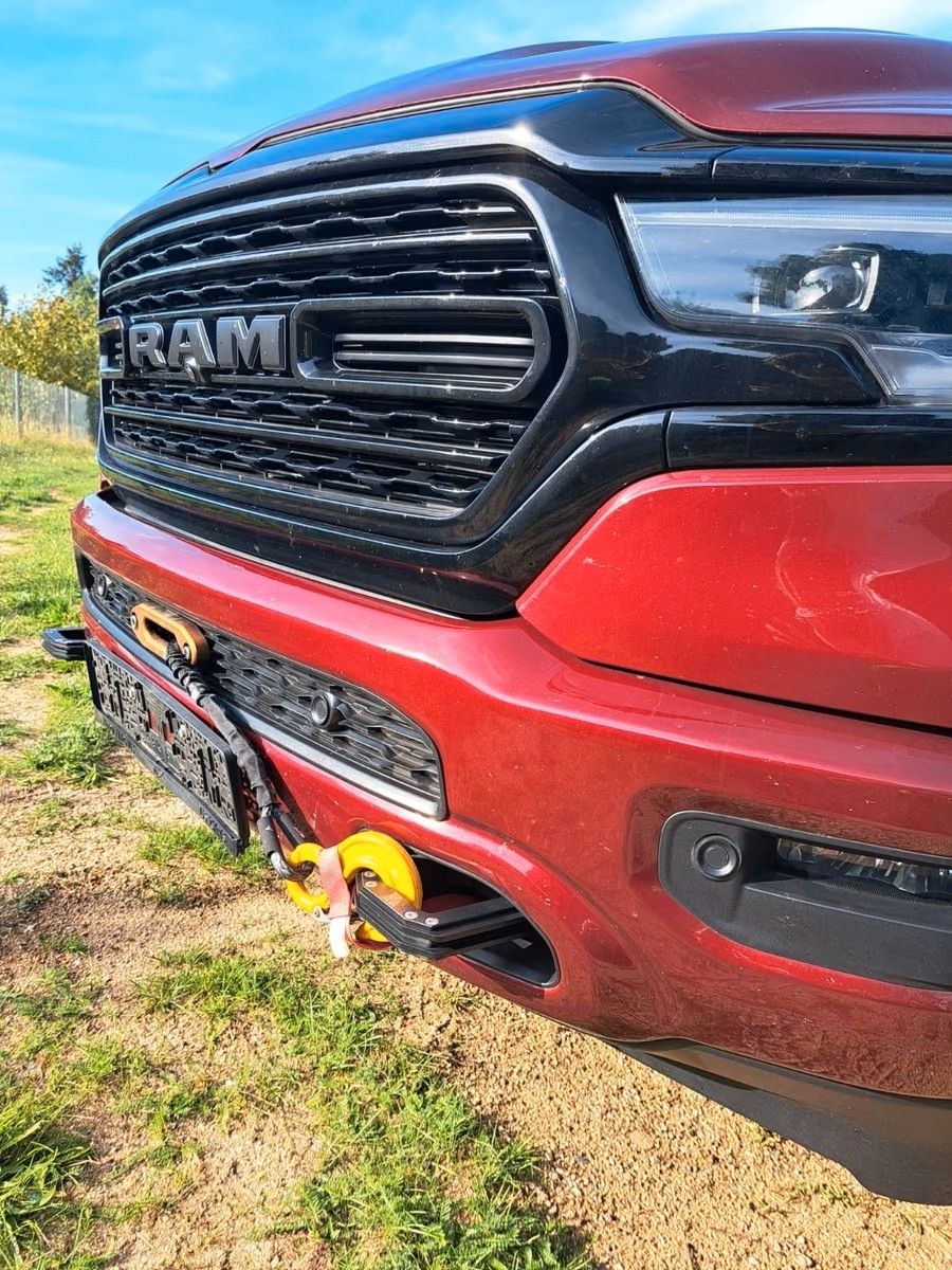 Fahrzeugabbildung Dodge RAM 1500 Limited Night *PANO*LPG*Klappe*Winch