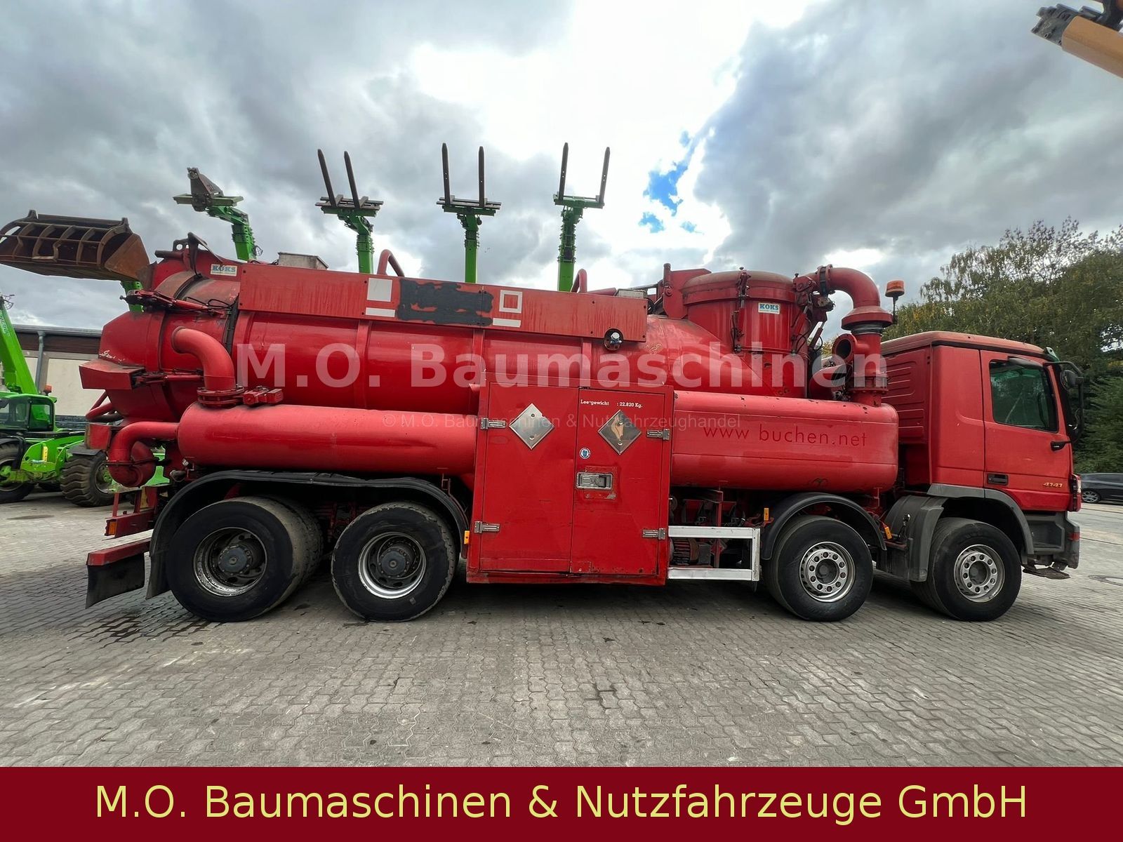 Fahrzeugabbildung Mercedes-Benz Mercedes Actros 4141 / Trockensauger /ADR