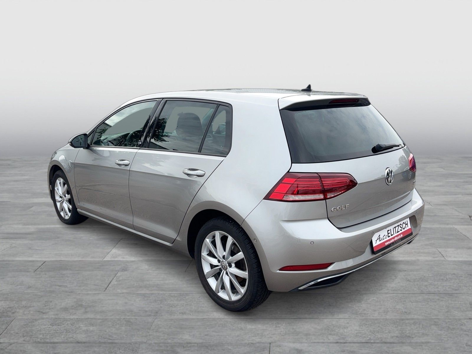 Fahrzeugabbildung Volkswagen Golf VII Lim. TSI Sound LED ACC PDC APP-Connect