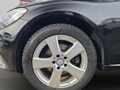 MERCEDES-BENZ C 220 4Matic Navi LED Blendfreies Fernl. Kurvenl