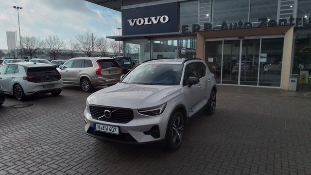 Volvo XC40 B4 Plus Dark 2WD