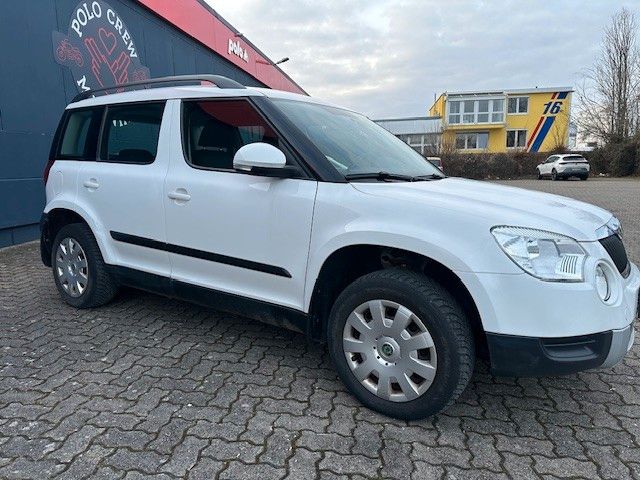 Skoda Yeti Active 4x4    !!!!!!  1 Hand   /Euro 5 !!!!