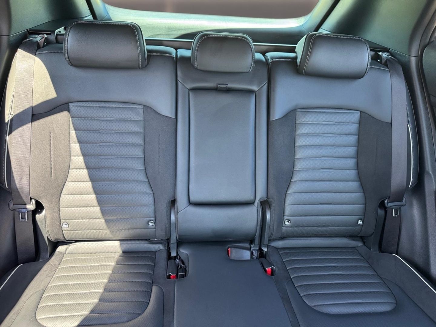 Fahrzeugabbildung Kia Sportage GT-Line Navi Leder Sound 360° AHK-abn.