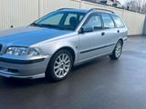 Volvo V40 1.8 sport Automatik Neu Tuv - gebrauchte Volvo V40 aus dem Jahr 2003
