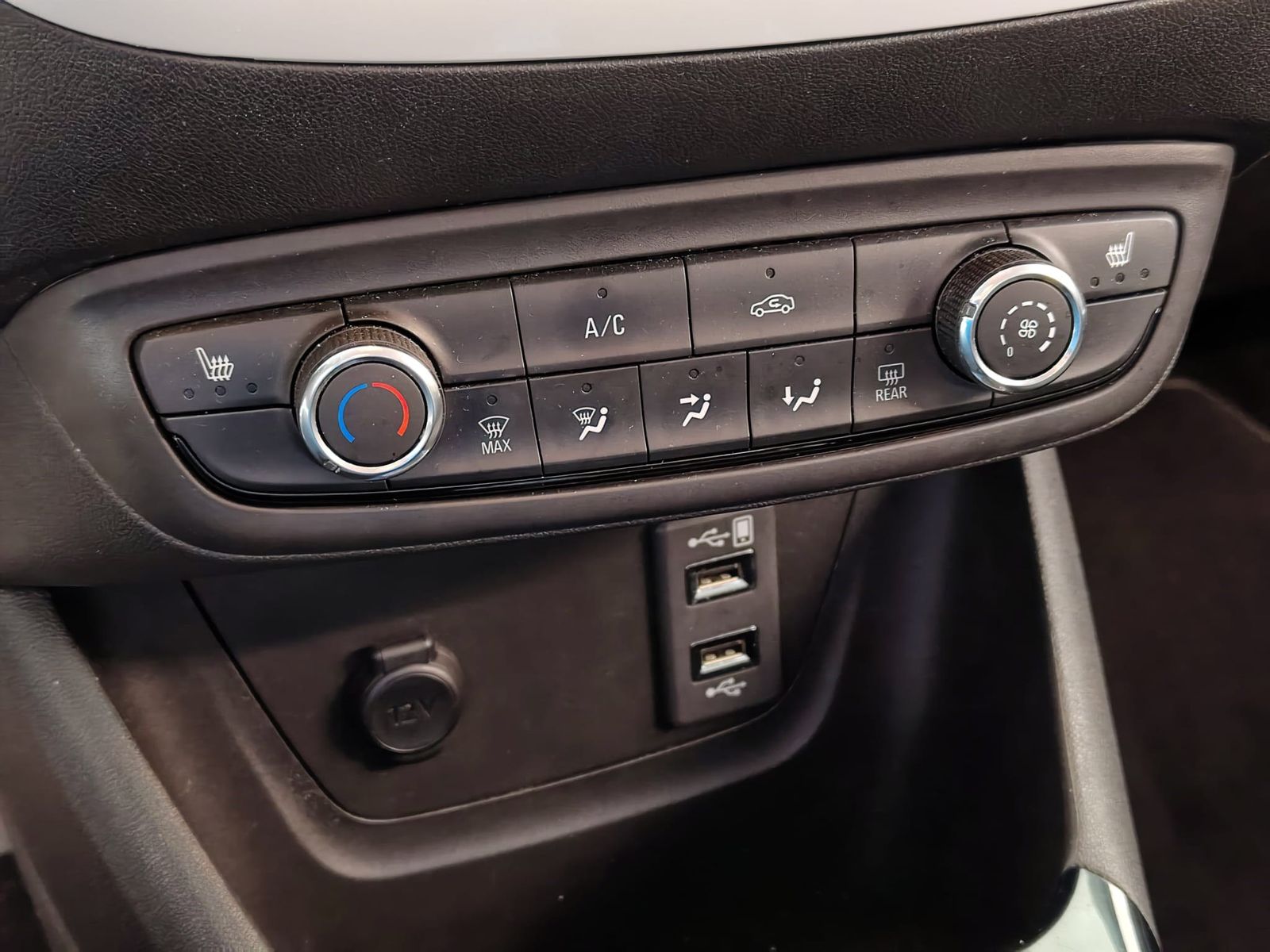 OPEL Crossland X Crossland 1.2 2020 Automatik Navi Parkassistent – Bild 18