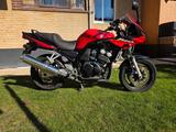 Yamaha FZS 600 Fazer RJ02 - YAMAHA FZS 600 FAZER