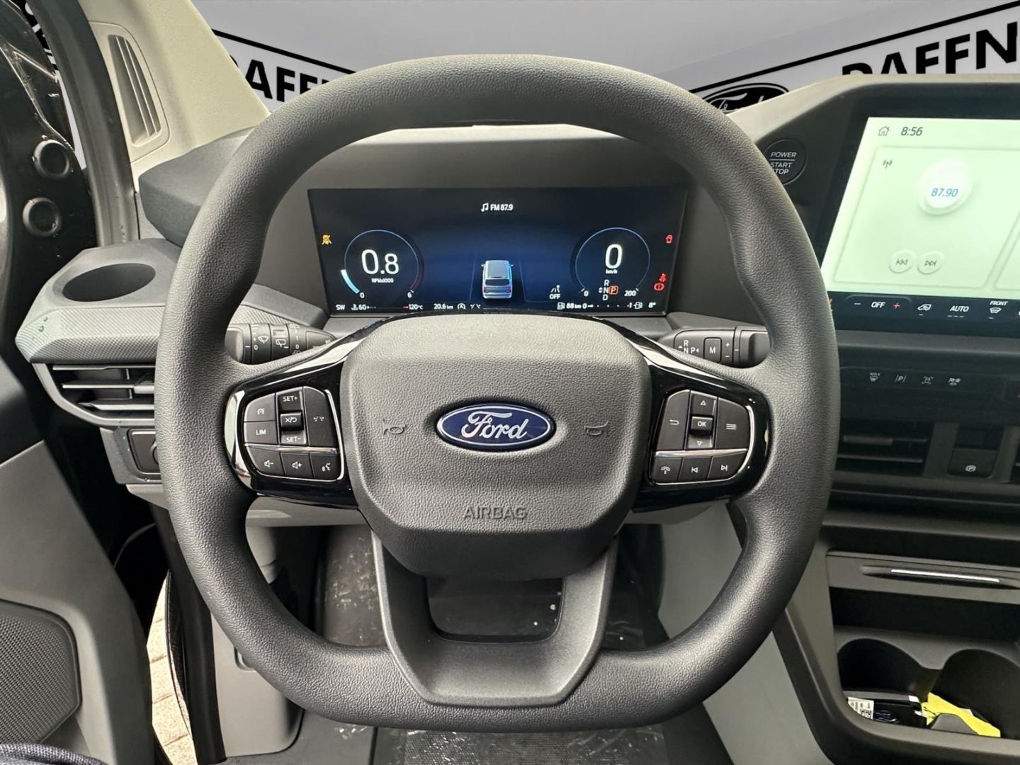Fahrzeugabbildung Ford Transit Custom 320 L2 FWD StandHZG AHK Navi LED
