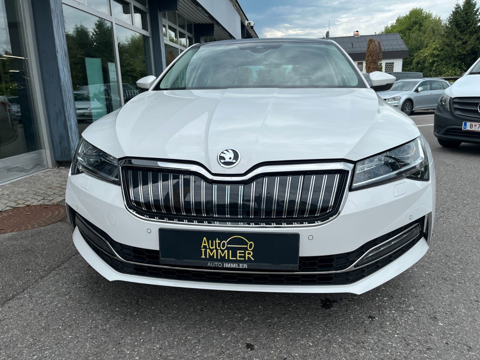 Skoda Superb Lim. Style iV*ACC+RADAR*19"ALU*PANORAMA* imagem 2