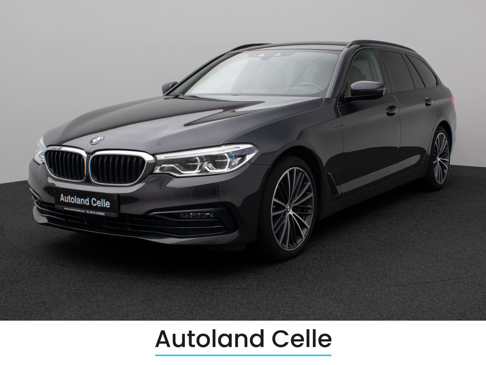 Fahrzeugabbildung BMW 540i xD SportLine Panorama HUD DAB HiFi 4xKlima