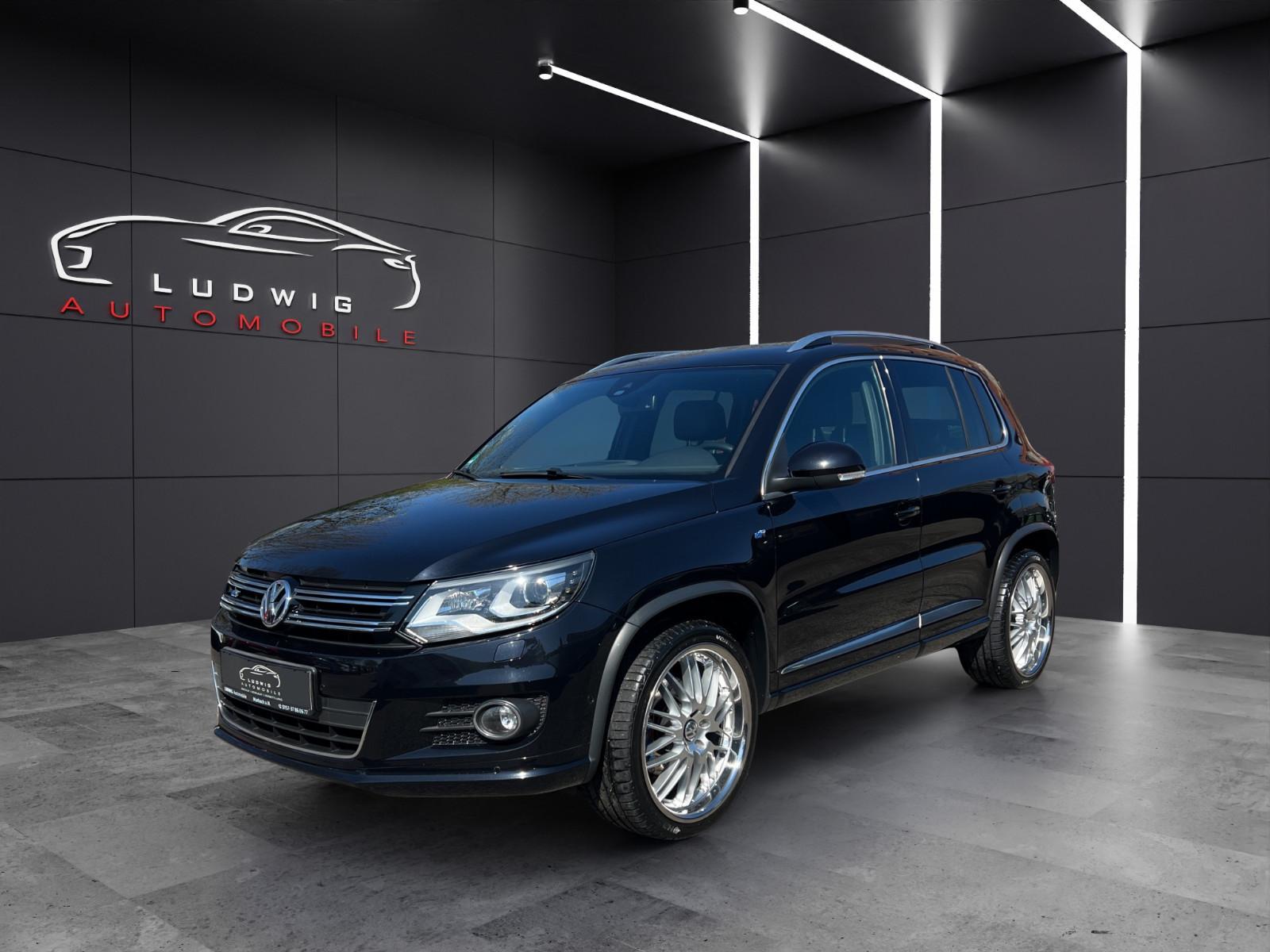 Volkswagen Tiguan / R-LINE  / 4Motion / DSG /KAMERA / PANO