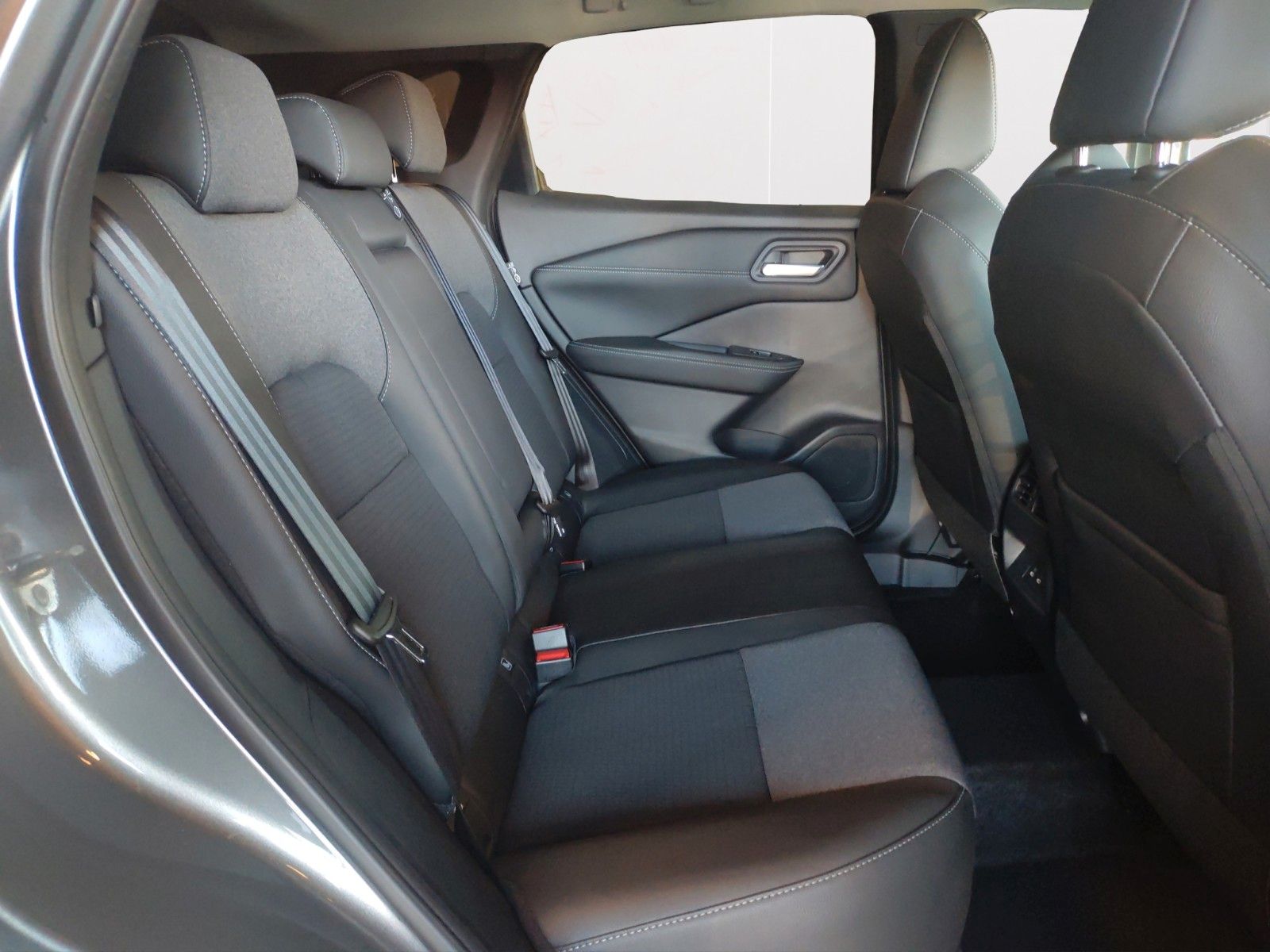 Fahrzeugabbildung Nissan Qashqai N-Connecta ! 360° ! beh. WSS