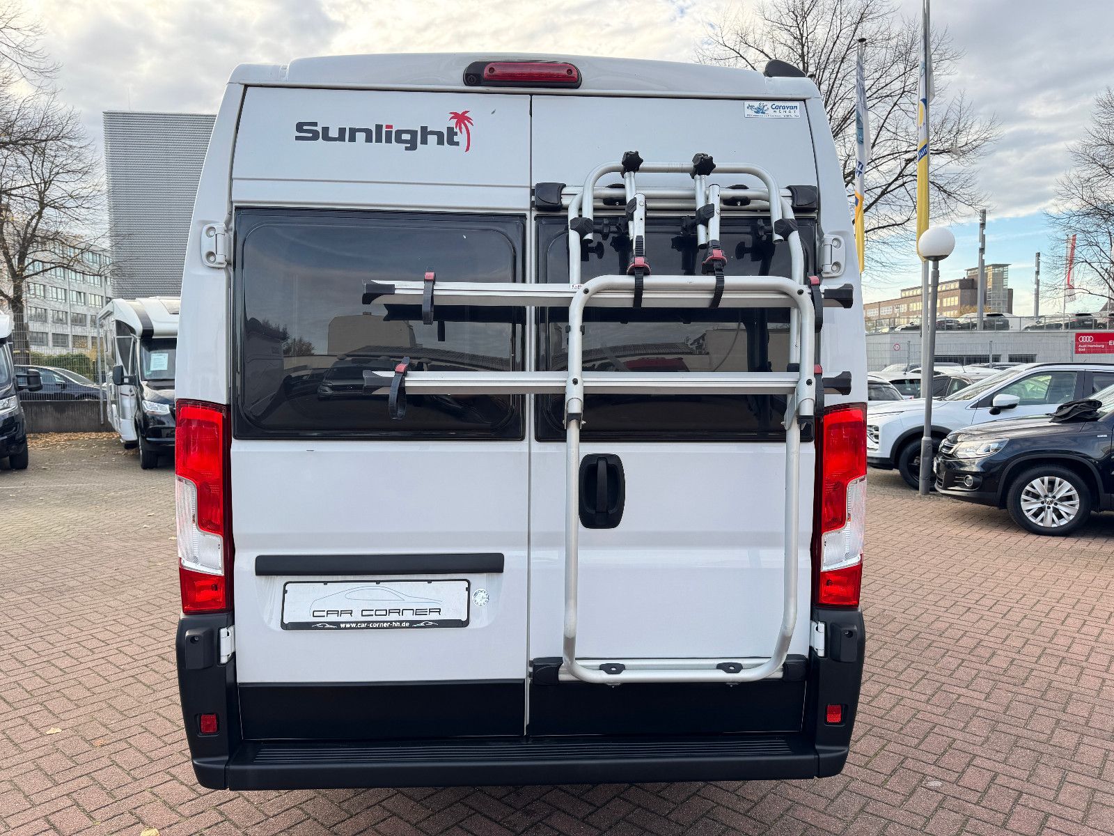 Fahrzeugabbildung Sunlight Cliff 640 FIAT EINZELLBETTEN TV KAMERA 18 ZOLL