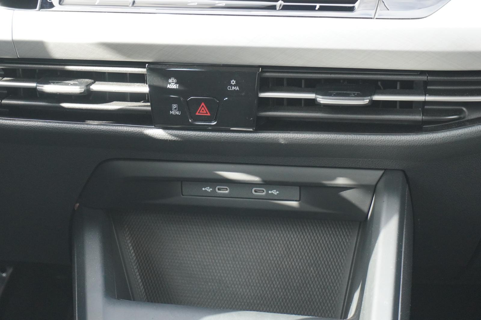 Volkswagen Golf VIII Variant 1.5 eTSI DSG LED Navi ACC DAB, миниатюра 15