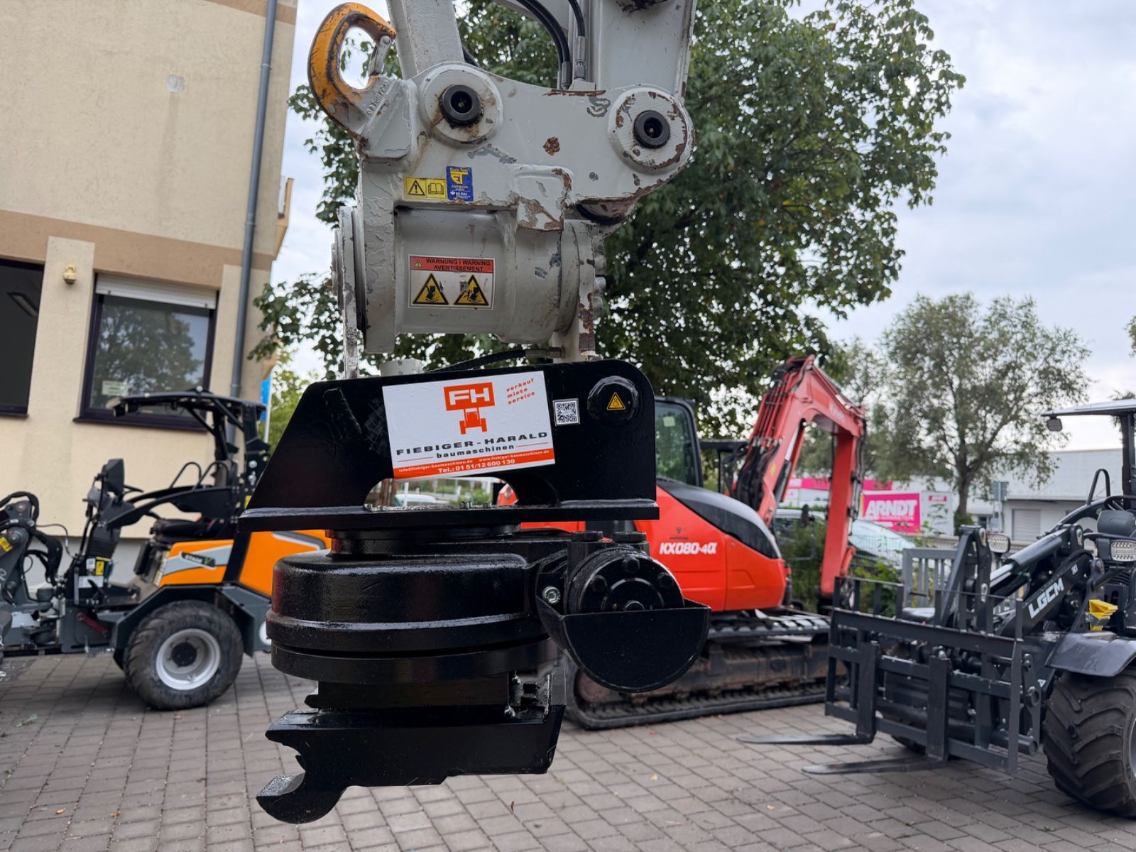 Fahrzeugabbildung Takeuchi TB250-2V3Powertilt  opt. Rotor als Sandwich