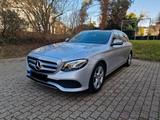 Mercedes-Benz E 220d T AVANTGARDE Autom. MultiBeam LED