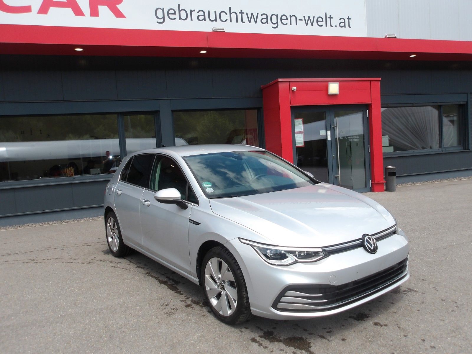 Volkswagen Golf VIII Lim. Life "Webasto" EXP € 12990.- imagem 2
