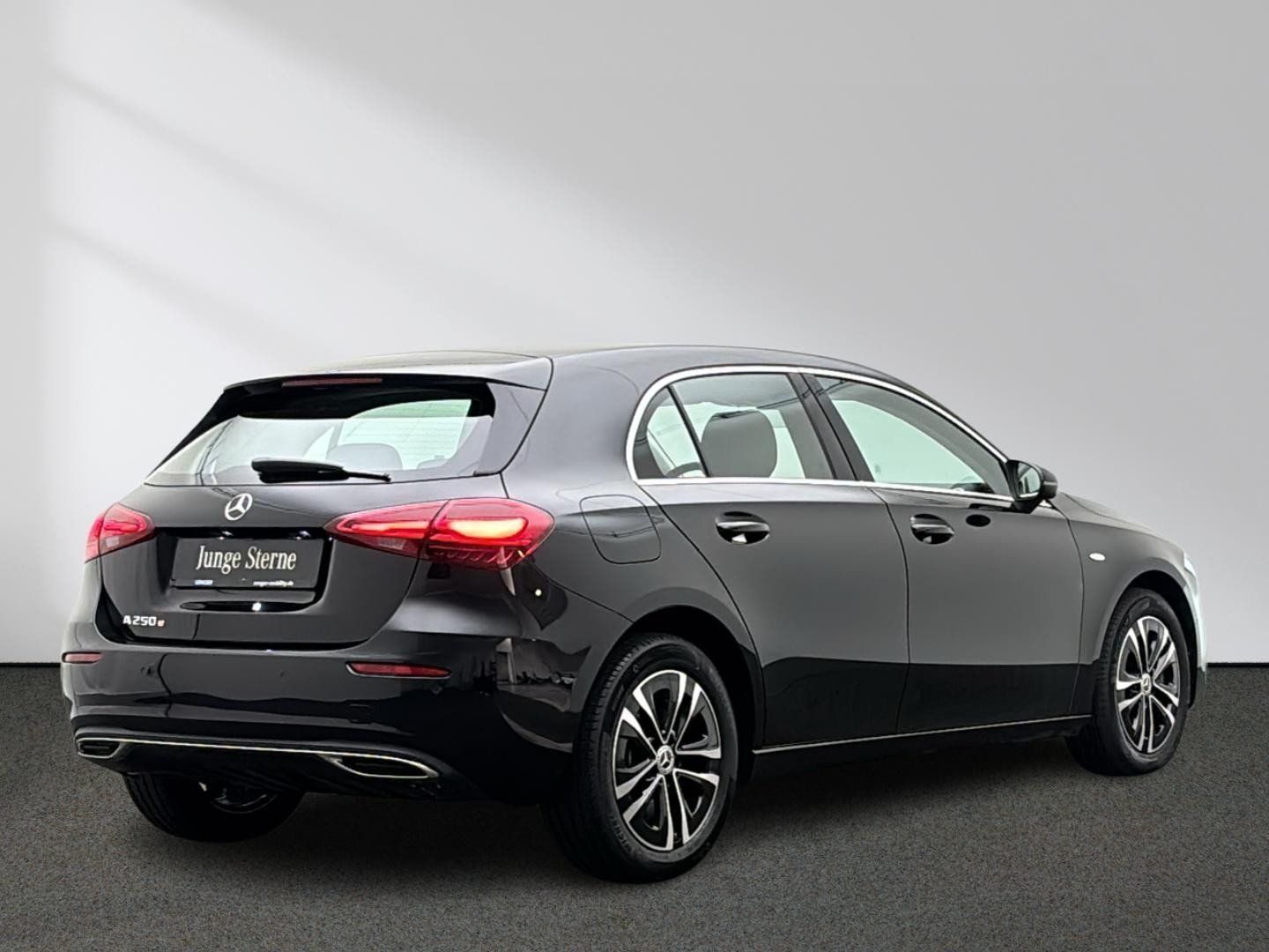 Mercedes-Benz A 250 e Progressive Advanced Kamera LED MBUX DAB foto 4