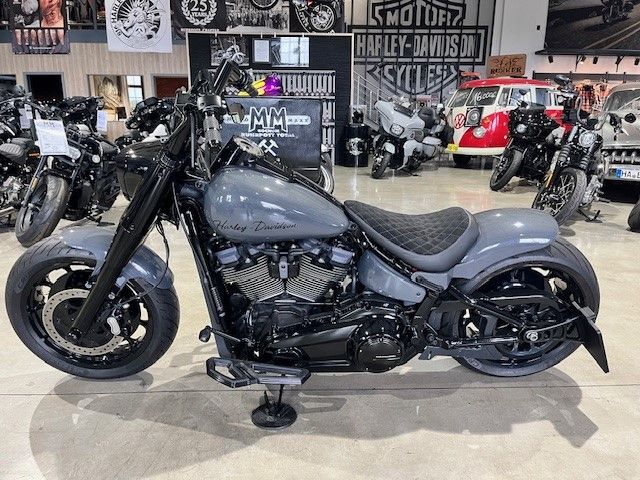 Fahrzeugabbildung Harley-Davidson FLFBS Fat Boy 114 Custom Umbau