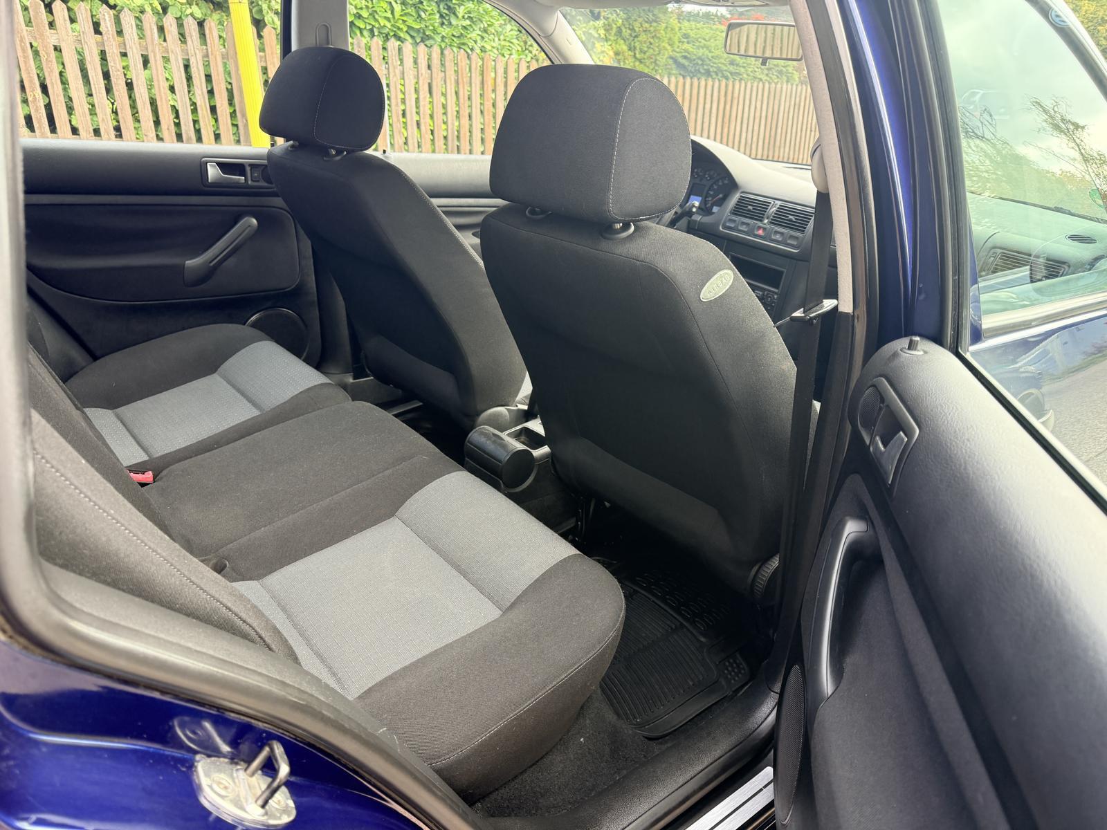 Volkswagen Golf 2004 — photo 11