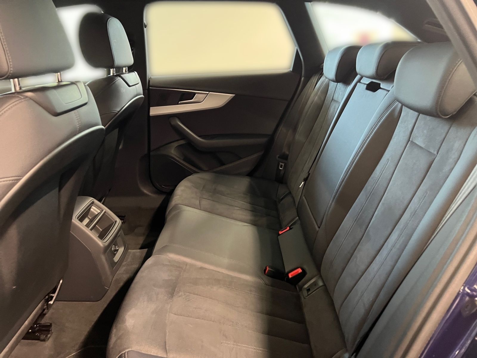 Audi A4 - Bild 10