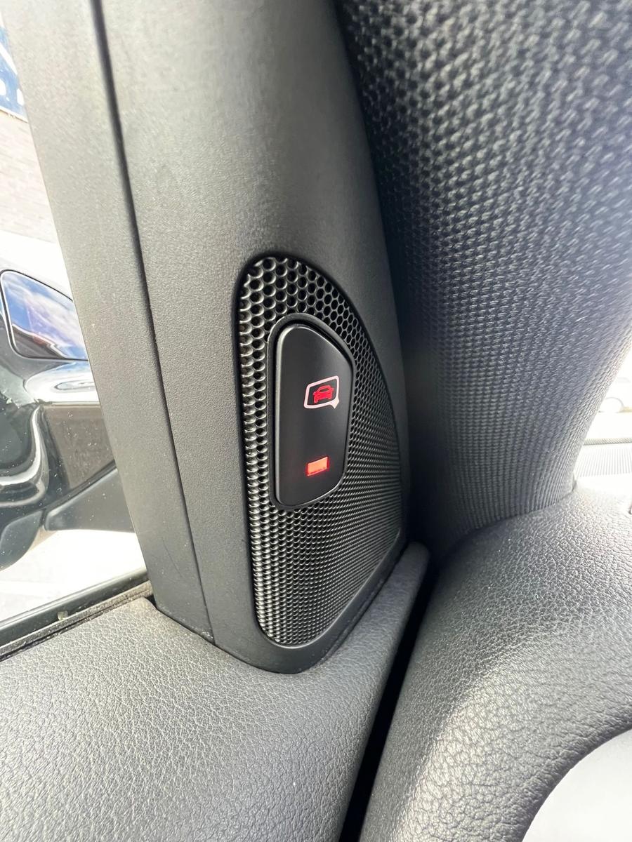Audi A4 2014 — photo 19