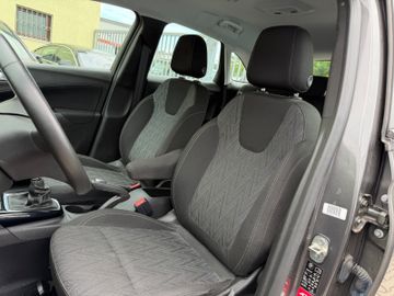 Opel Crossland (X) - 12