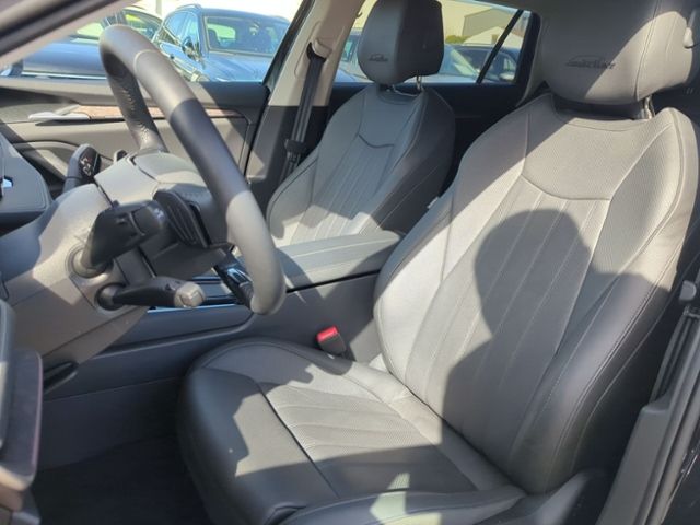 Fahrzeugabbildung SKODA Superb Combi 2.0 TDI DSG Laurin & Klement AHK ST