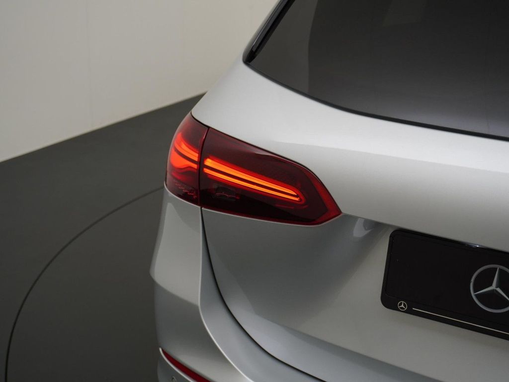 Mercedes-Benz B 250 B e AMG Line Wegklapbare AHK Nightpakket