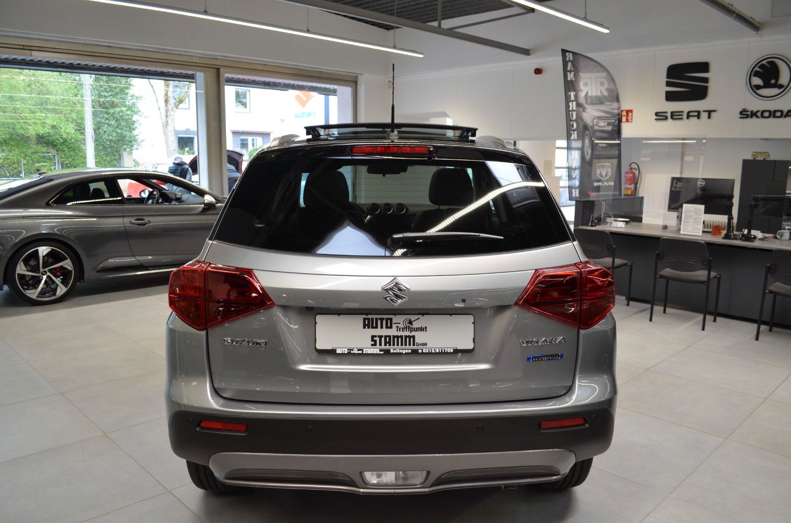 Fahrzeugabbildung Suzuki Vitara 1.5 DUALJET Hybrid Comfort+ AGS Allgrip