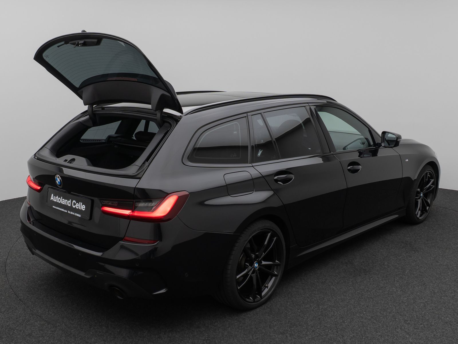 Fahrzeugabbildung BMW 320d  M Sport Panorama Kamera Laser DAB HiFi AHK