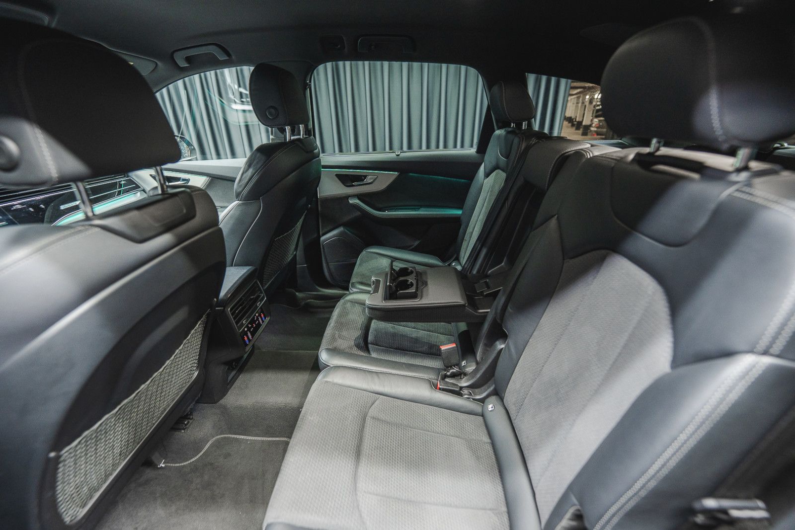 Fahrzeugabbildung Audi Q7 45 TDI quattro S line*Matrix*B&O*HUD*7-Sitz