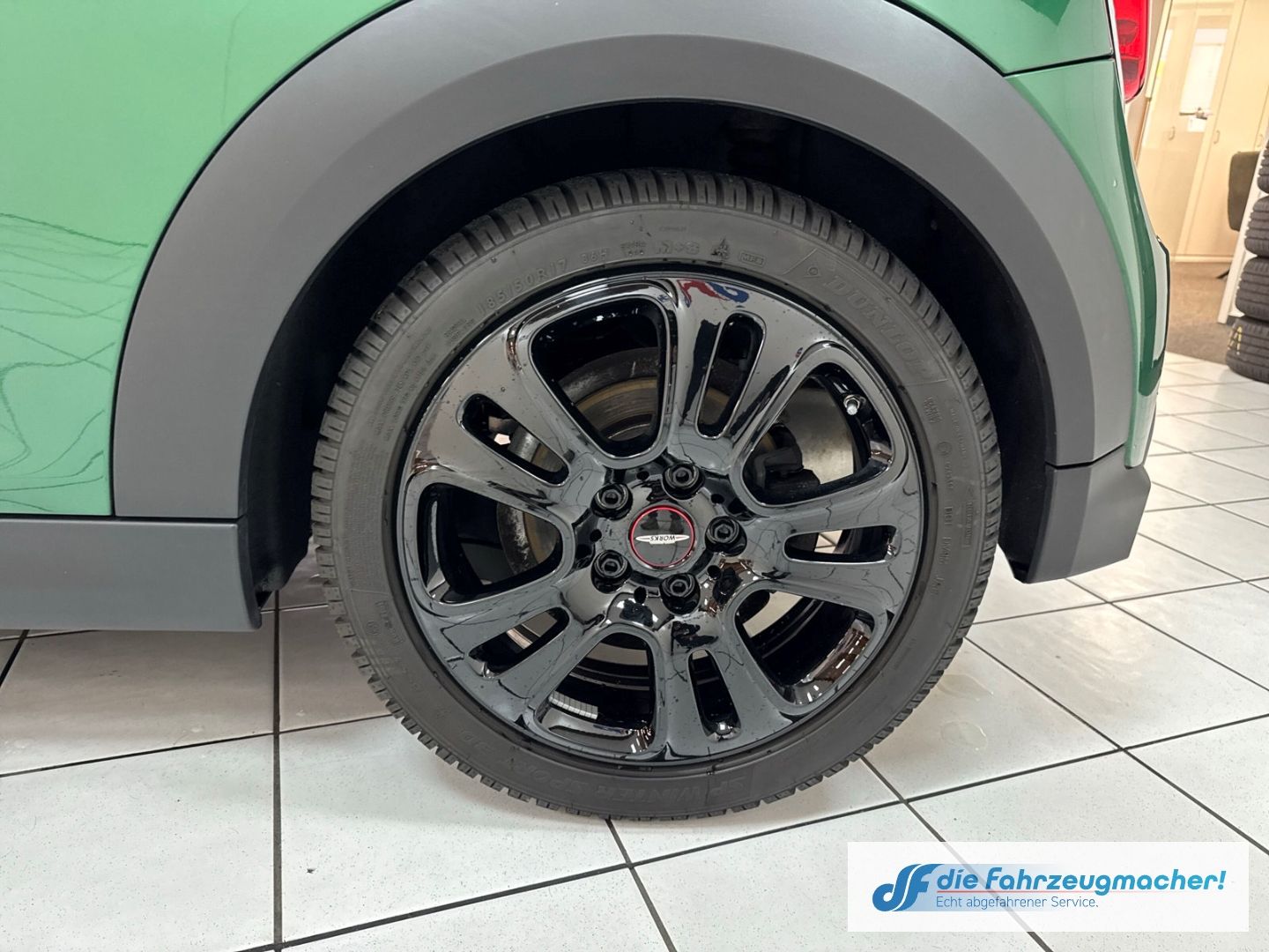 Fahrzeugabbildung MINI Cooper Classic Trim HUD Digitales Cockpit LED Ku