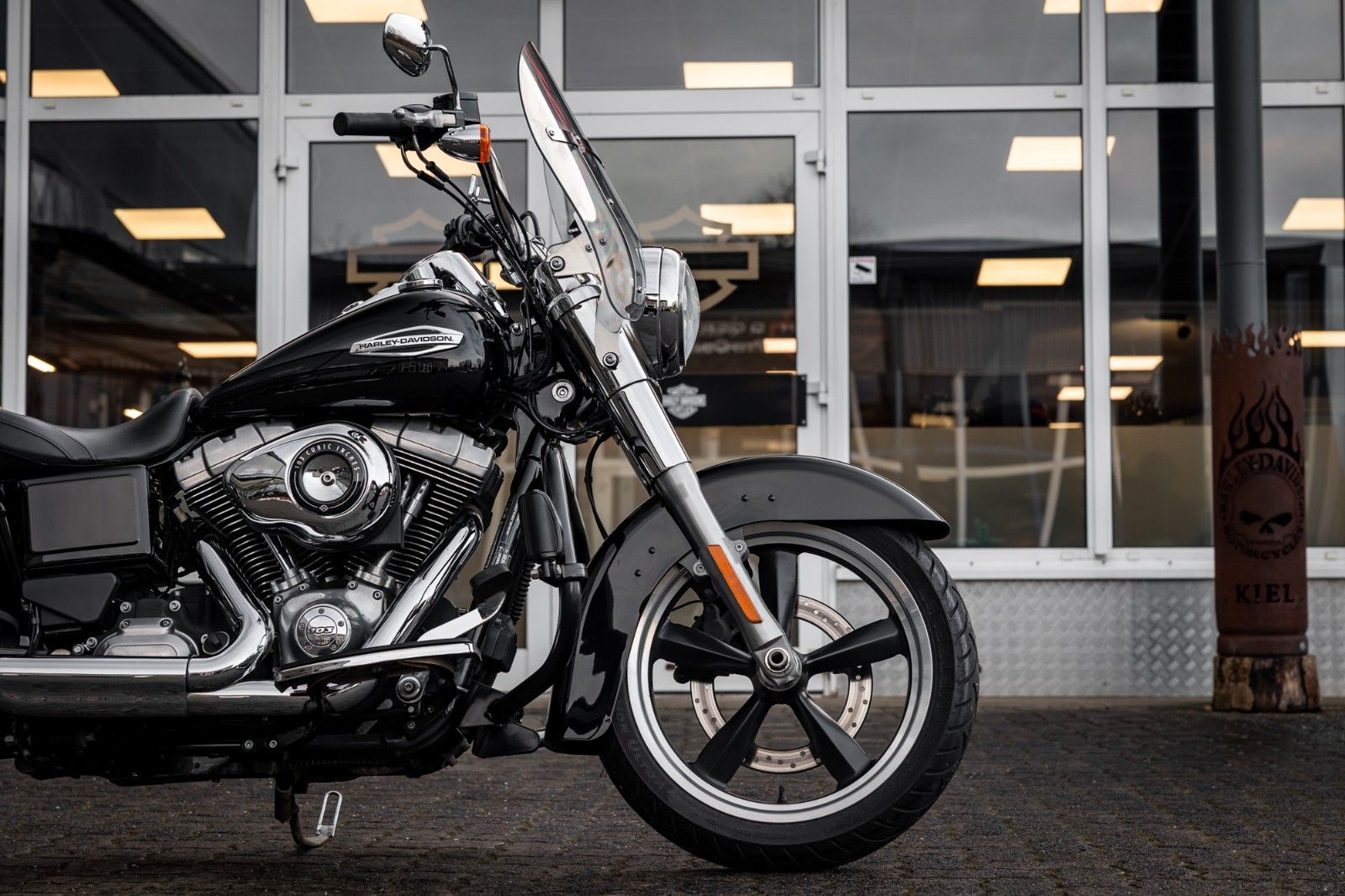 Fahrzeugabbildung Harley-Davidson FLD Dyna Switchback - Kesstech -