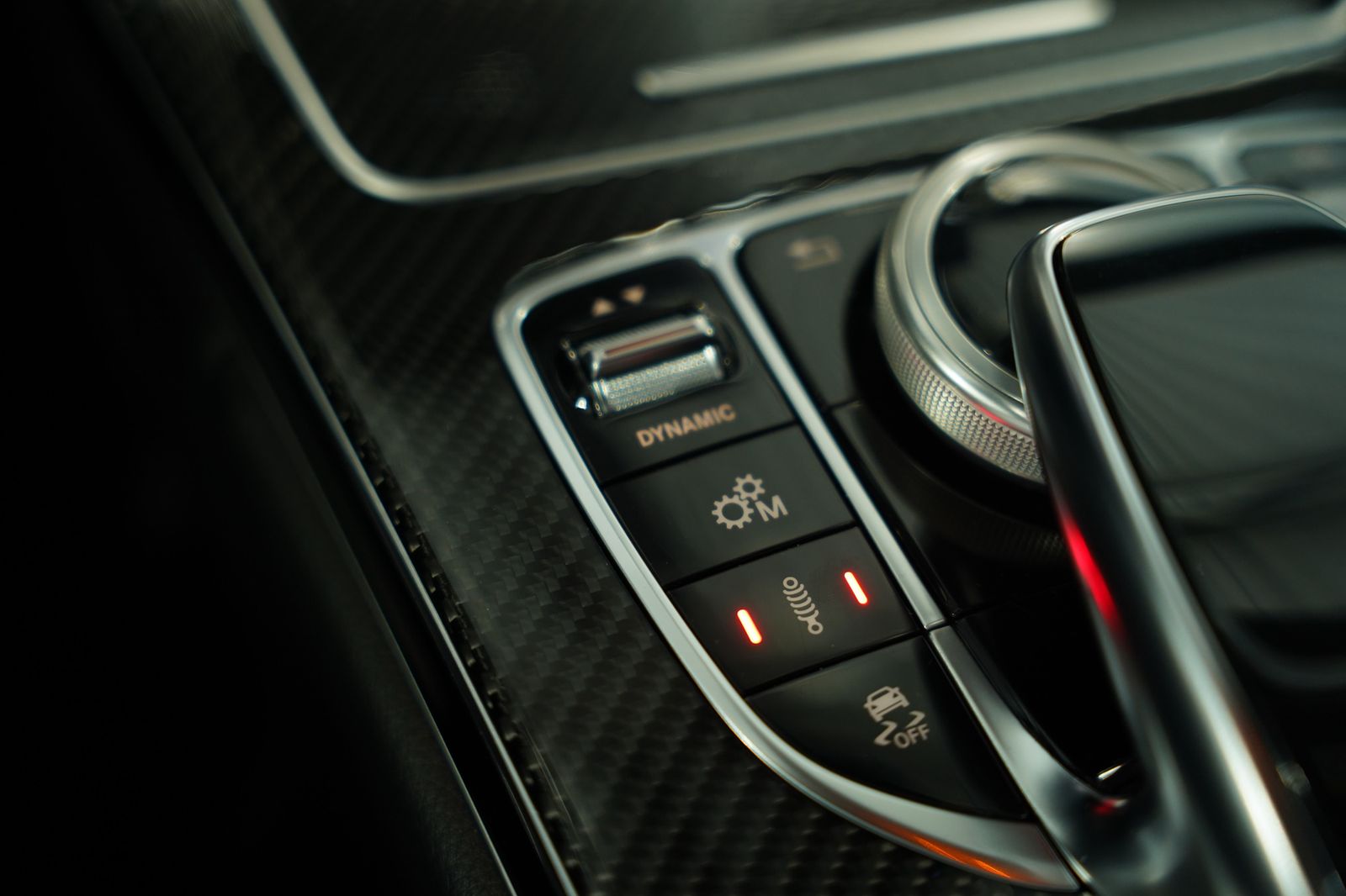 Mercedes Benz C 63 Amg