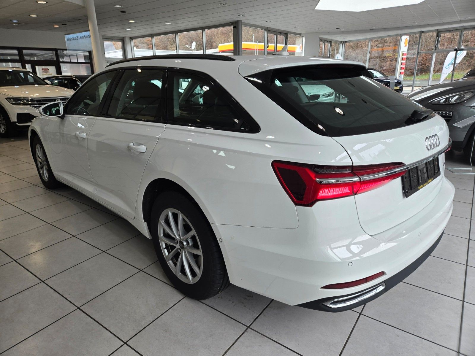 Fahrzeugabbildung Audi A6 Avant 45 TDI quattro*Business-Paket