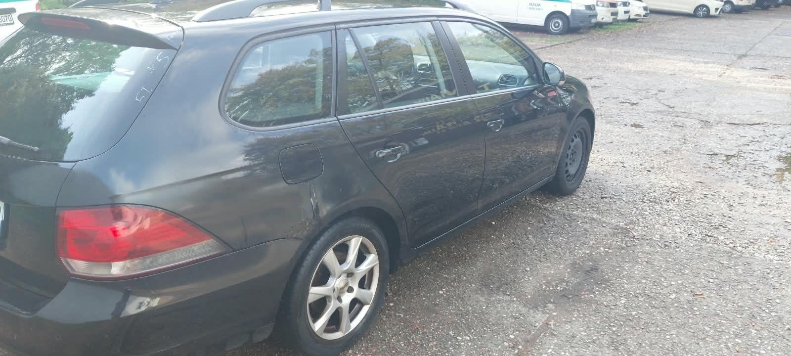 Volkswagen Golf 2010 — двигун 105 HP (77kW)