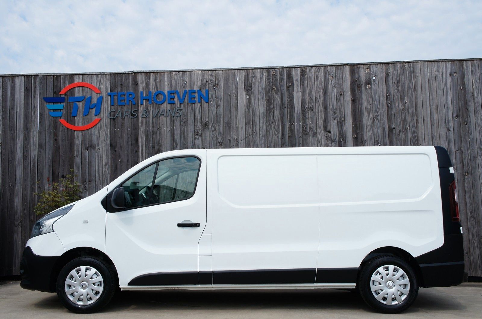 Renault Trafic - 1