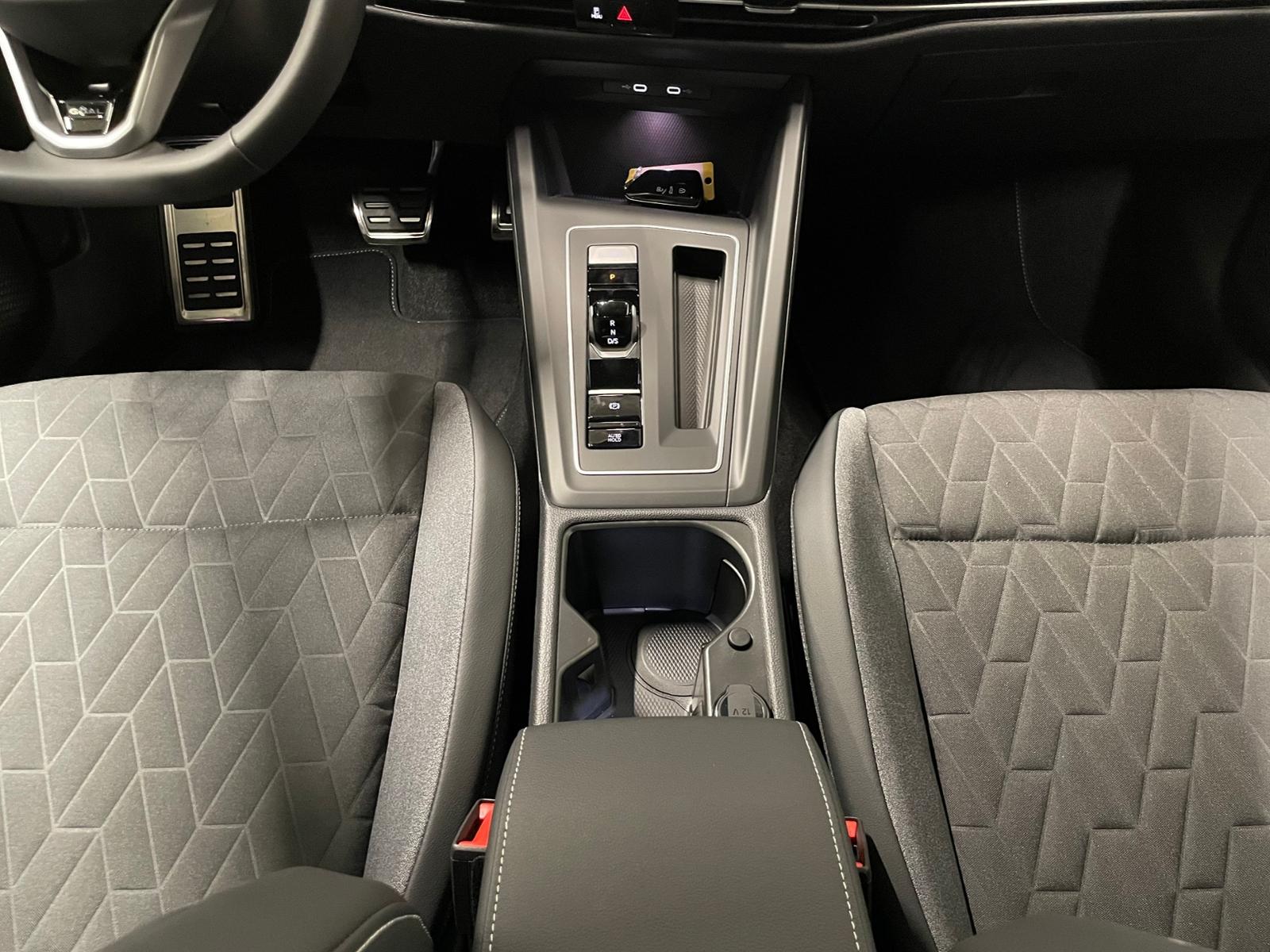 Volkswagen Golf VIII Goal 1.5 eTSI DSG LED NAVI RFK IDA, миниатюра 18