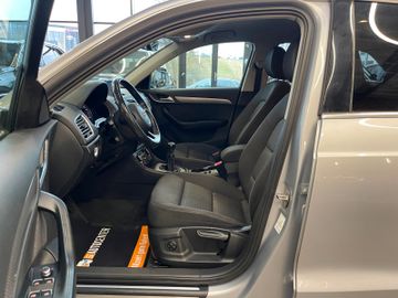 Audi Q3 design quattro *BI-XENON*PDC*NAVI*SHZ*MFL*LED