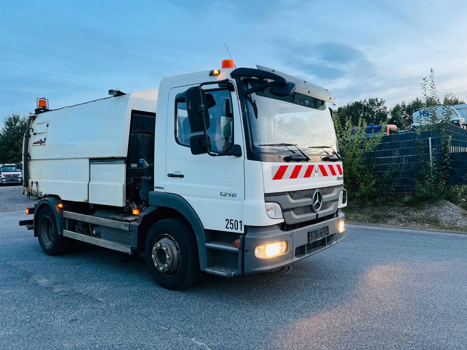 Mercedes-Benz Atego 1218 Kehrmaschine/24,29,33