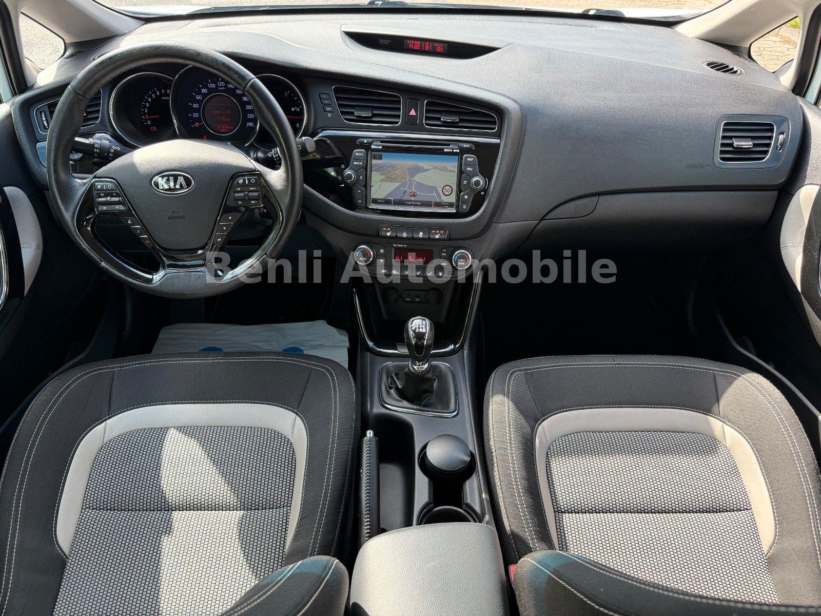 Kia cee'd / Ceed Dream Team/NAVI/SHZ/KAMERA/TMP/LED/